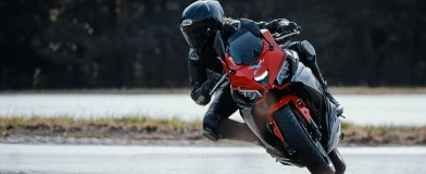 Praca szuka motocyklisty! Zostań przedstawicielem handlowym marki Barton Motors